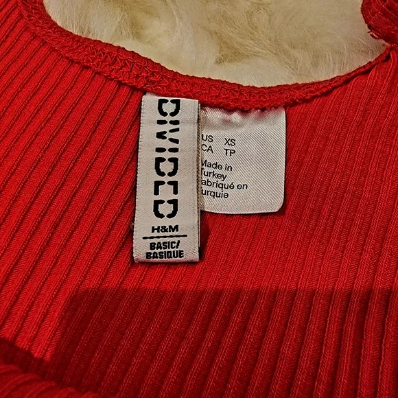 NWOT Divided by H&M red ribbed body suit woman size XS - Picture 3 of 5